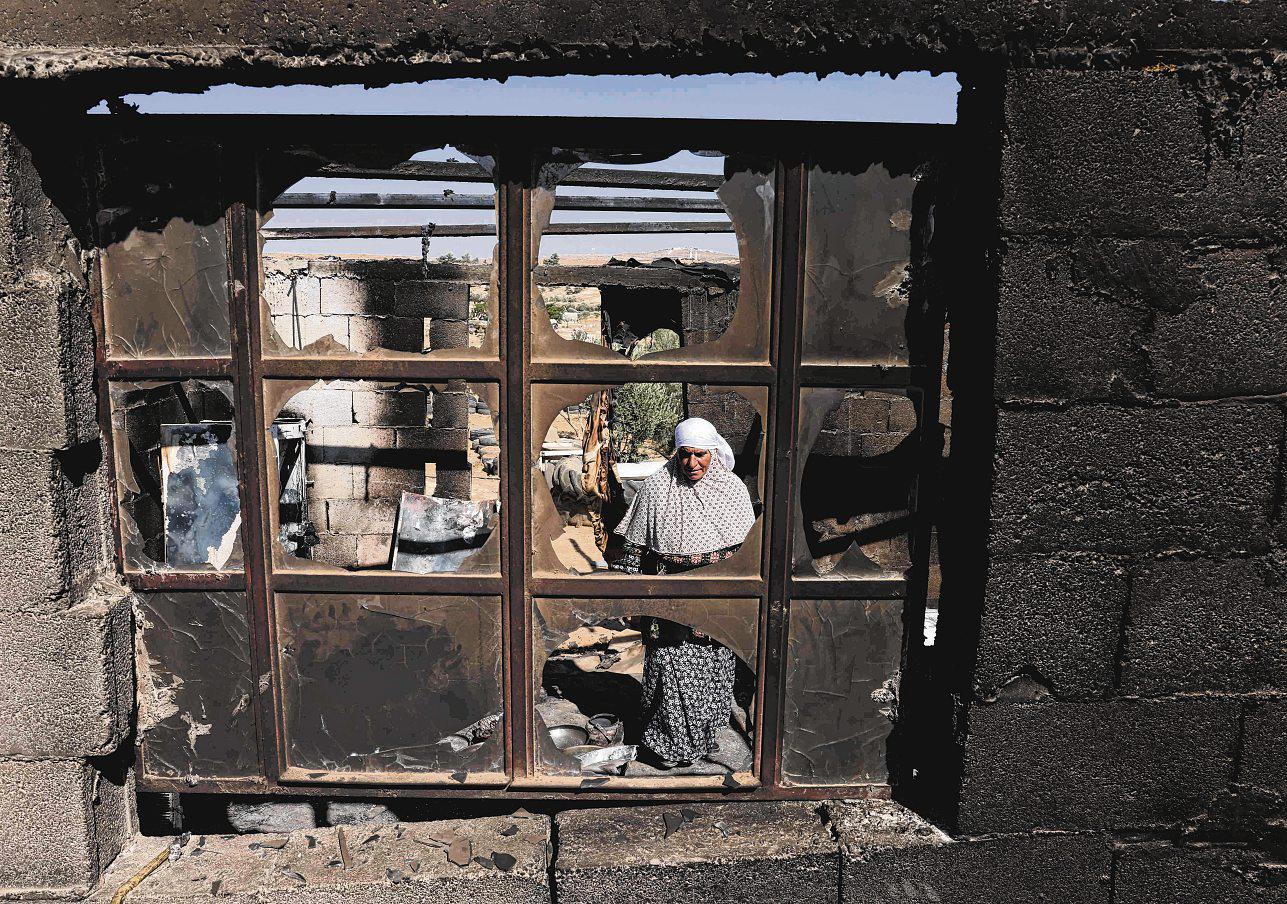 3 Palestinians Killed After Israeli Settlers Attack Town in West Bank