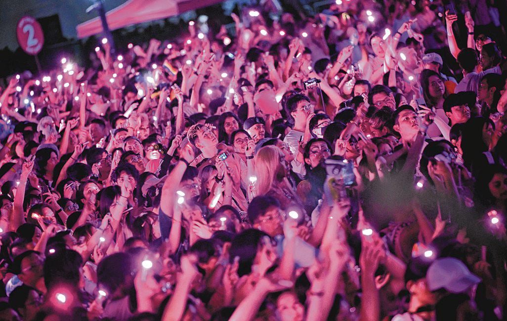 Time capsule sealed at 17th edition of Pink Dot, to be opened in 2050