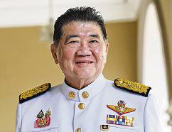 Former defence chief becomes Thailand's third premier in a week
