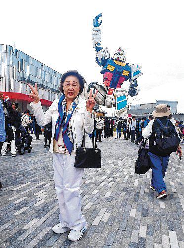 The Romance Continues as 'S'pore Girl' Returns to Osaka Expo After 55 Years