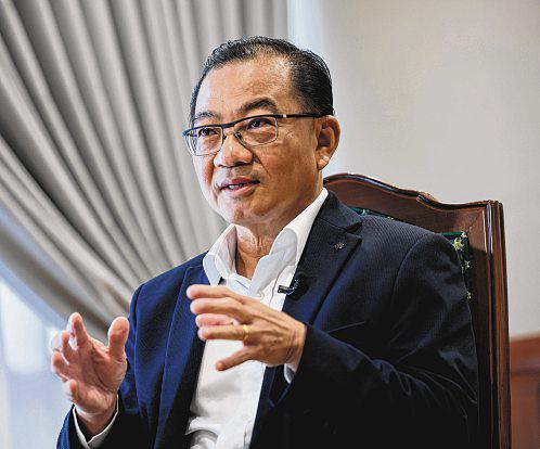 Don't ask questions just to 'clock numbers', Speaker tells S'pore MPs