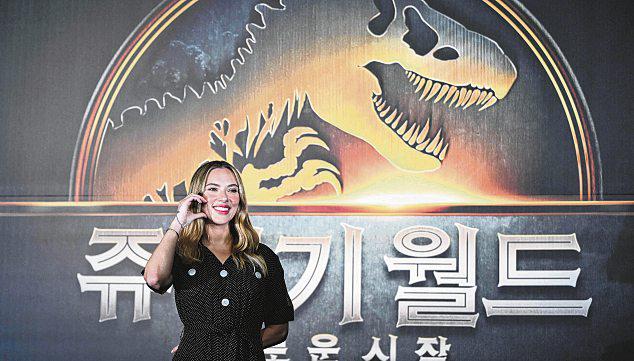 Scarlett Johansson Is Highest-Grossing Lead Actor Globally
