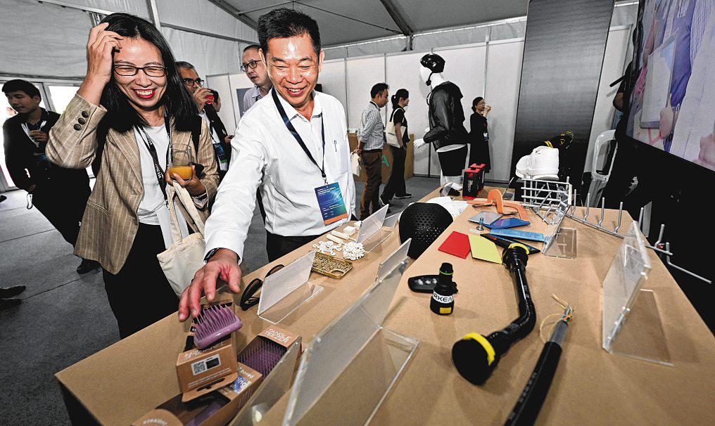 Singapore's Open Trade System: A Draw for Specialty Chemical Firms