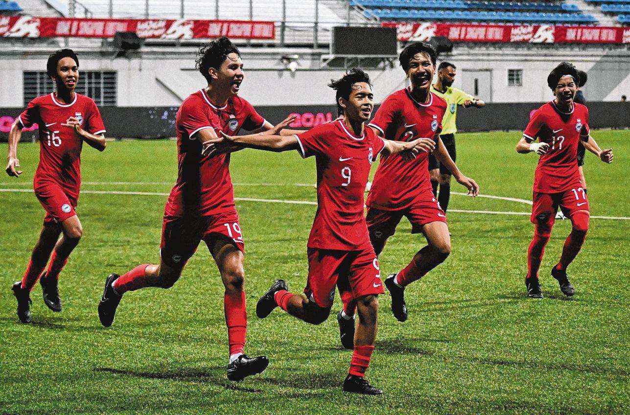 Resilience Fuels Late Flurry