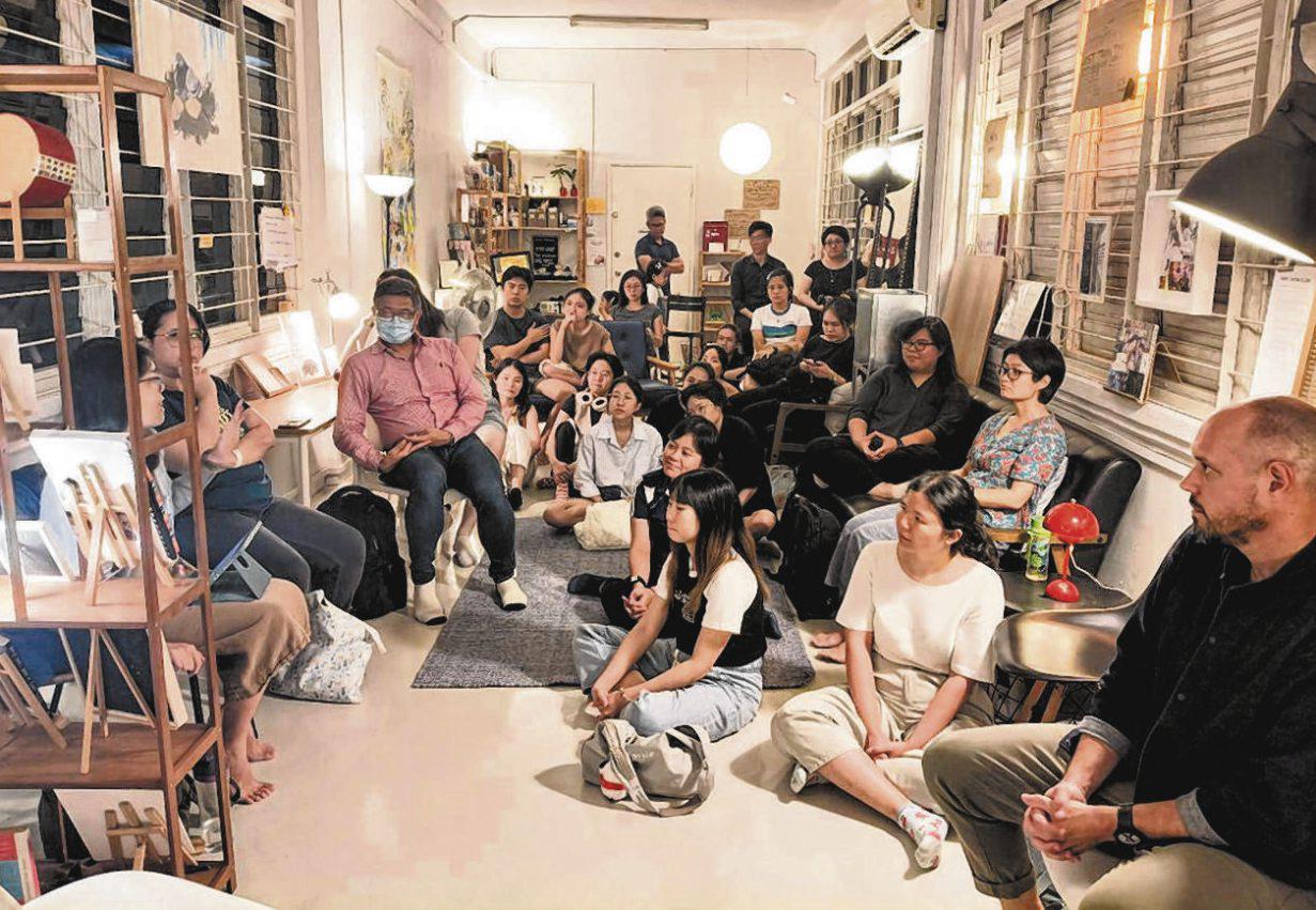 Connecting like-hearted people to share life experiences