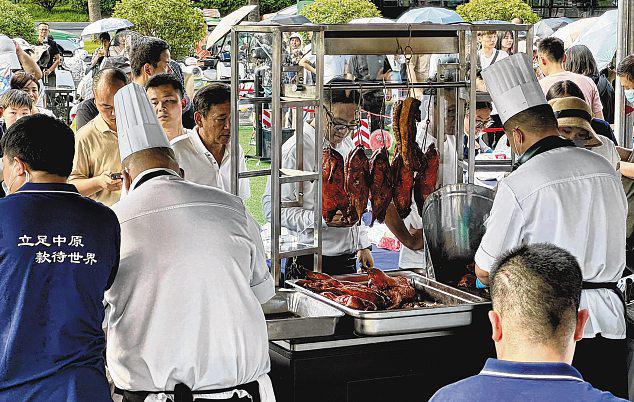 Why China's High-End Hotels Are Setting Up Food Stalls Outside