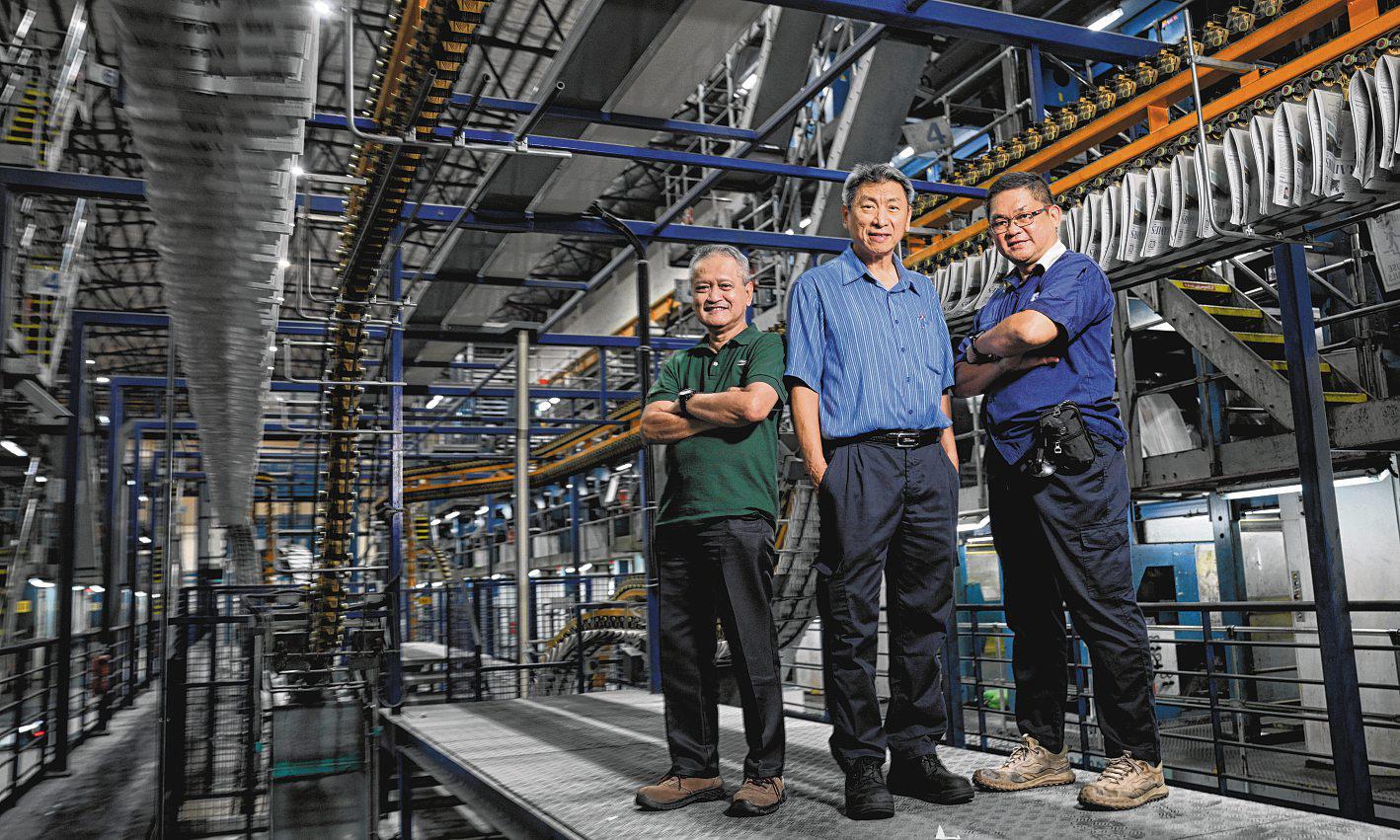 STILL ROLLING: THE PEOPLE Keeping Print Alive