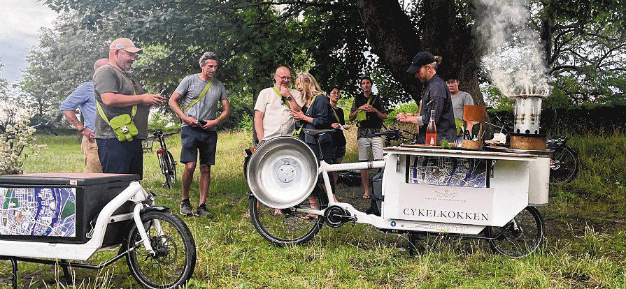 Danish chef serves up moveable feast by bike