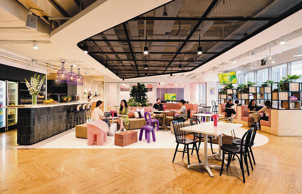 Fintech firms expanding in Singapore with larger offices, Apac hubs