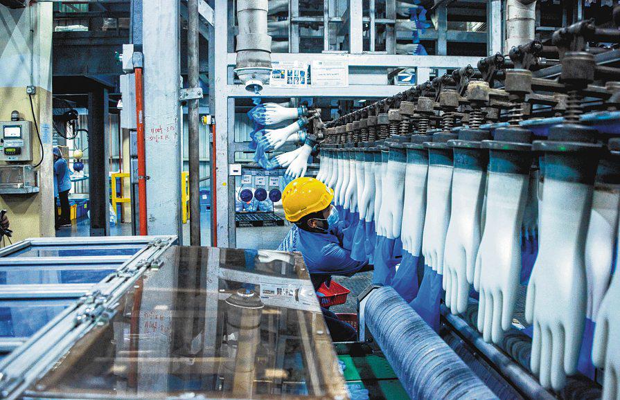 Malaysia's export-oriented firms face uncertainty as US tariff deadline looms
