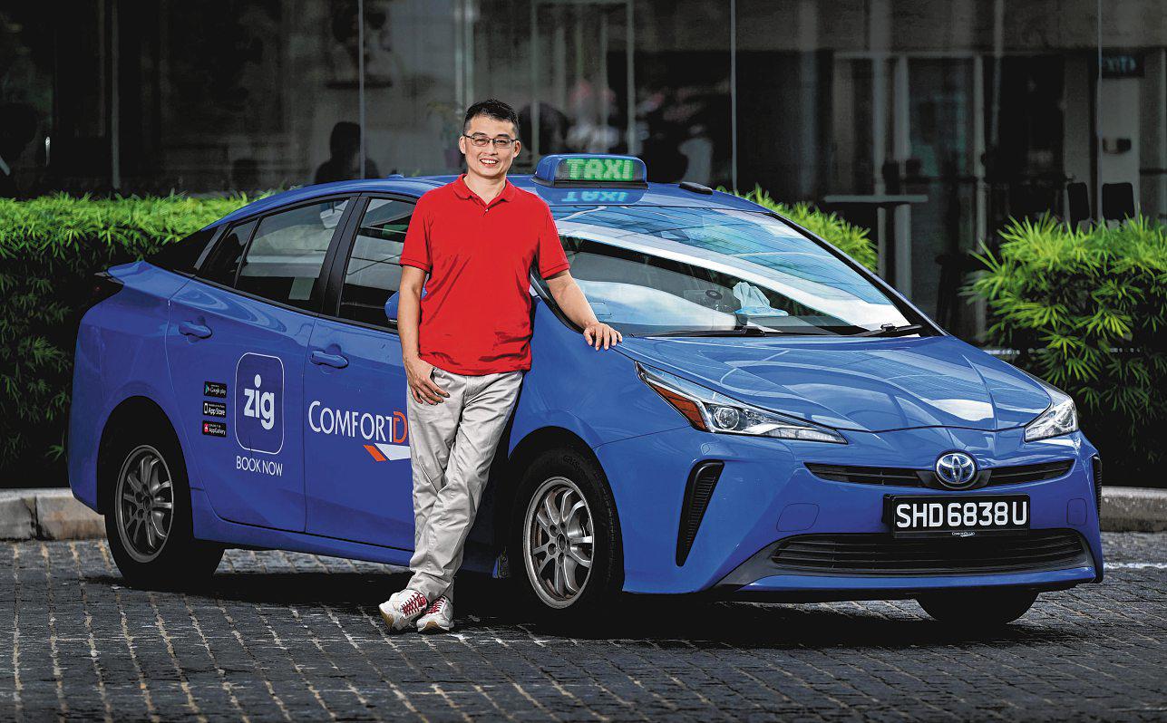 Meet taxi driver and YouTuber "LazyCabbie"
