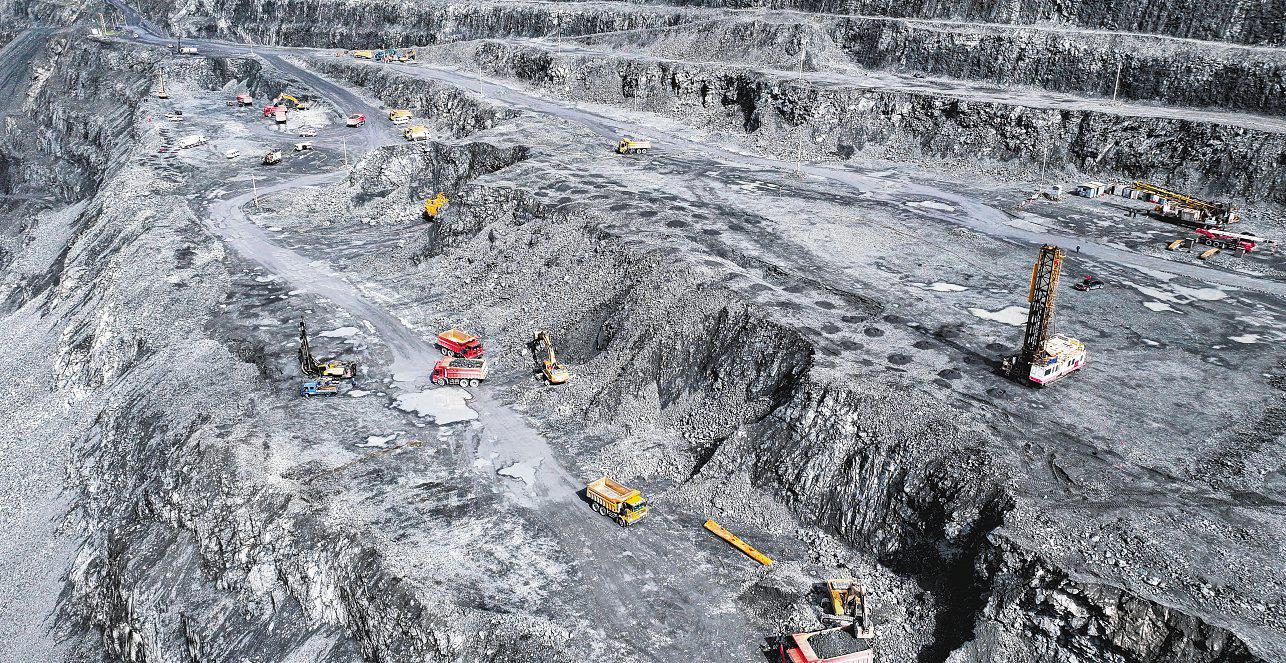 China Vows Tougher Action Against Smuggling of Strategic Minerals