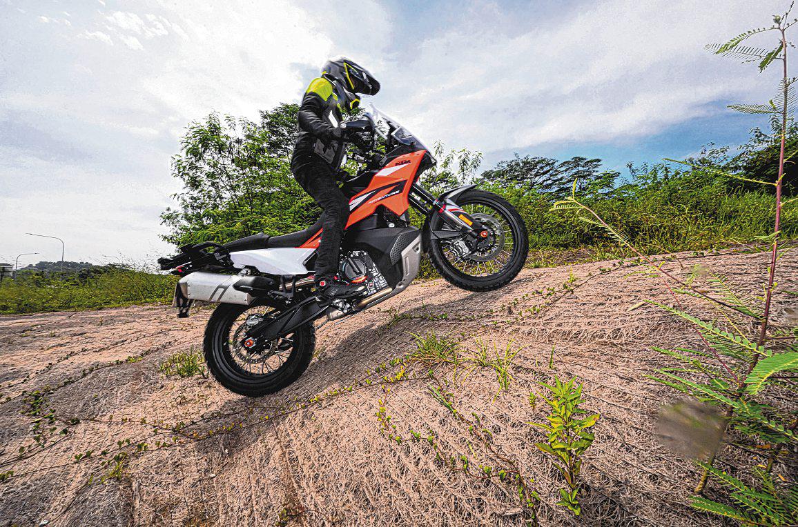 Good for adventures and city commutes