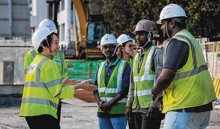 Grace Fu Apologises for Tanjong Katong Sinkhole; Thanks Rescuers