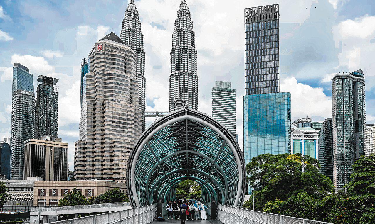 Malaysia unveils ambitious $185b 5-year plan to reshape economy