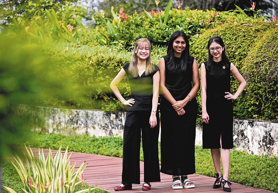 Budding newsroom talent awarded SPH Media journalism scholarships