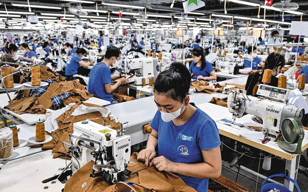 Too early to assess full extent of tariff impact