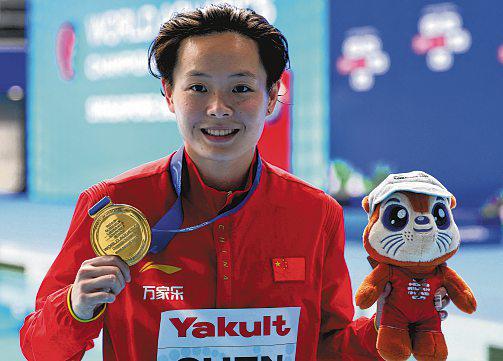 Chen Quietens the Noise and Regains World Title