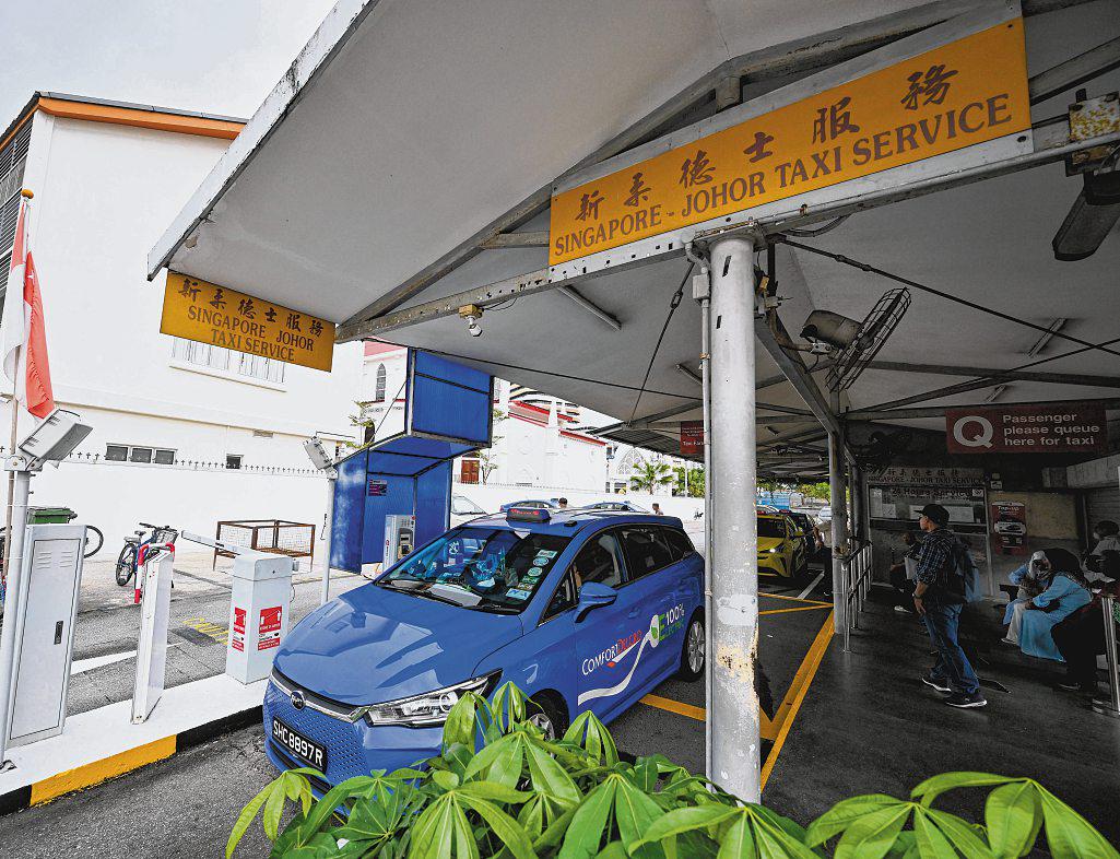 No plans to fully liberalise cross-border ride-hailing services: LTA