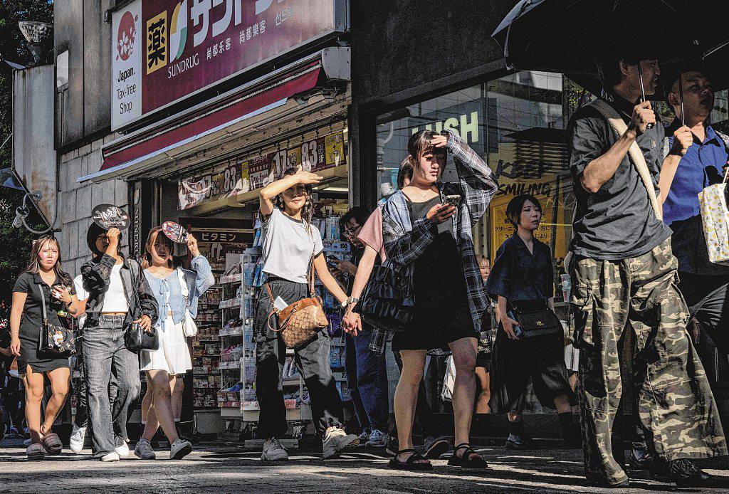 Record heat, drought threaten Japan's rice harvest