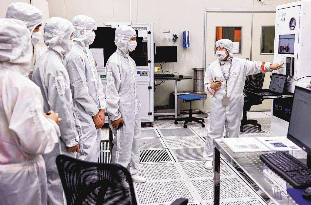 Taiwan Cultivates Young Overseas Chip Talent With Summer Camps, University Courses