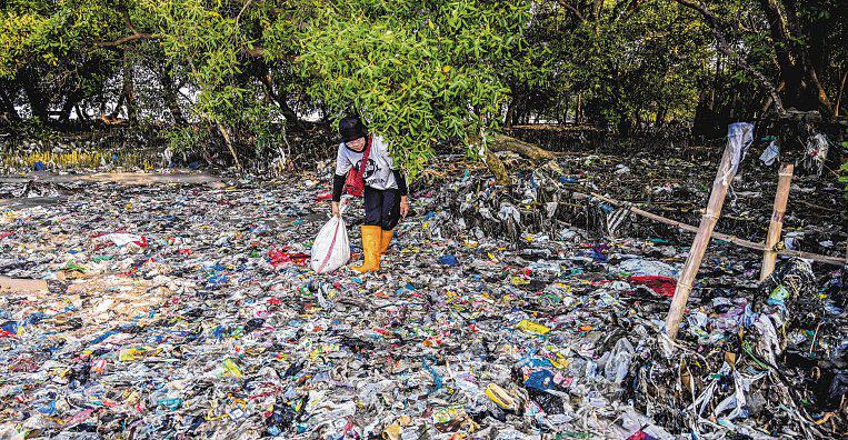 New push to reach global pact on plastic pollution