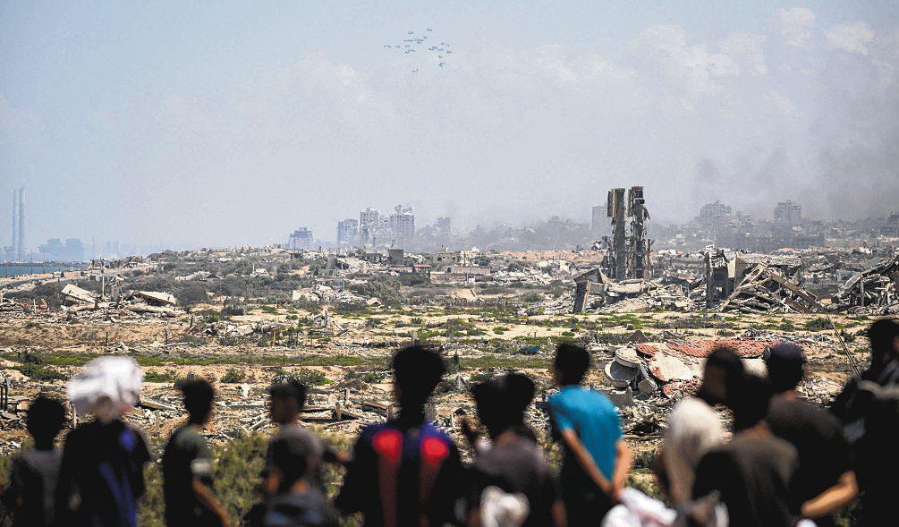 Israeli Cabinet Could Order Complete Takeover of Gaza