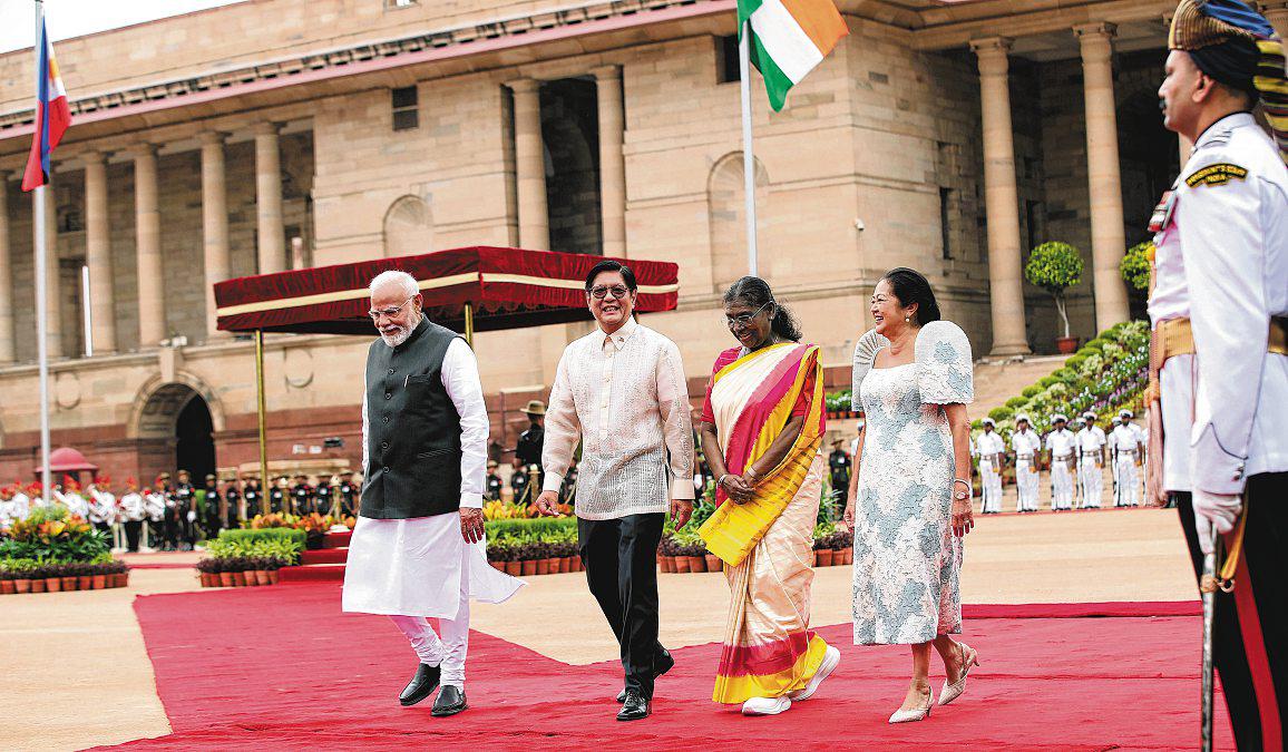 Philippines, India shore up ties amid China tensions, US tariff risks