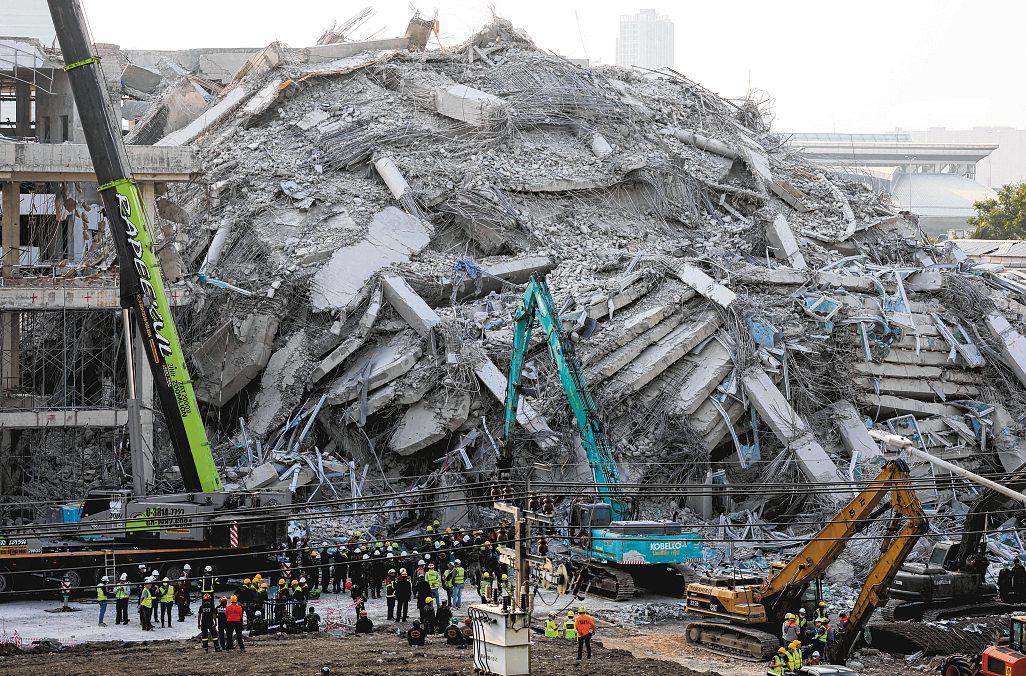 Thai Prosecutors Indict 23 Over Quake Skyscraper Collapse