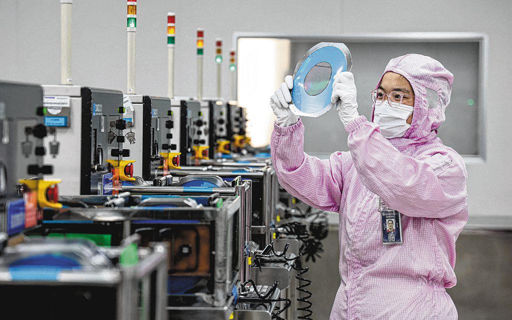 Trump's 100% Semiconductor Tariffs May Hit Chipmakers in Singapore, Other Southeast Asian Nations