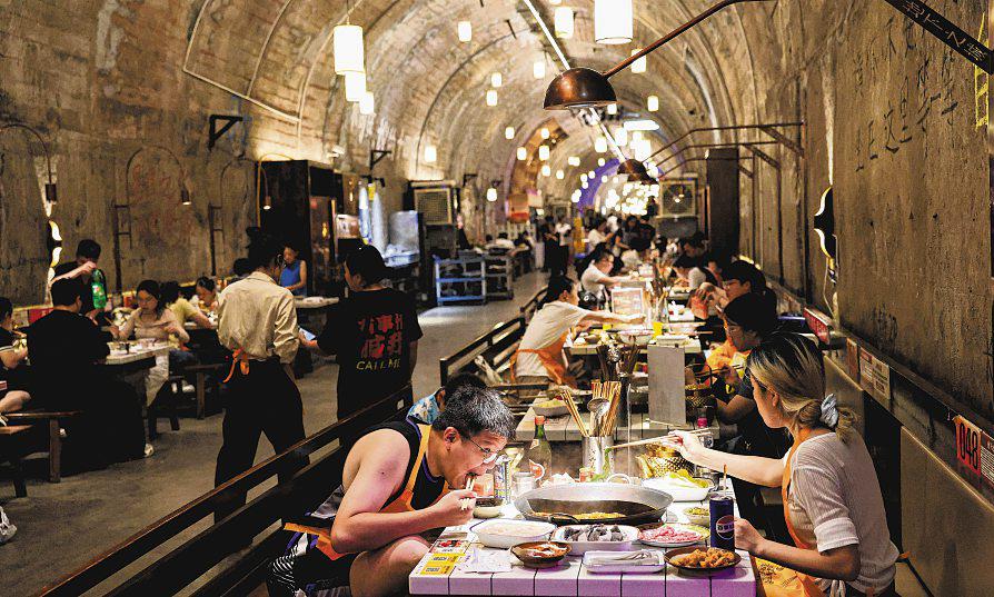 China Counts On Hot Summer Nights To Spur Consumer Spending