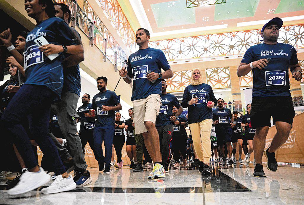 In Dubai heat, runners turn to mall marathons