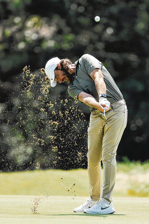 Fleetwood happy to stay in hunt and keep learning