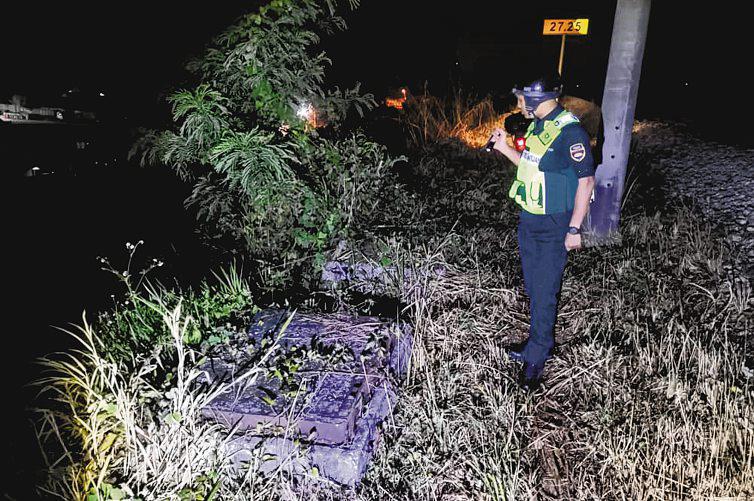 Cable thieves in Malaysia derail train speeds and schedules