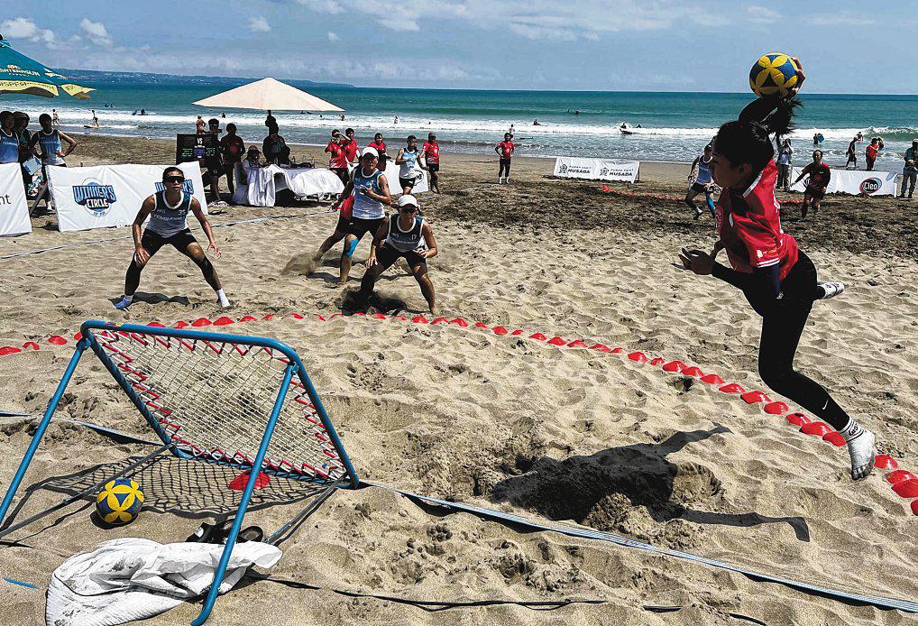 Silver On Sand For S'pore