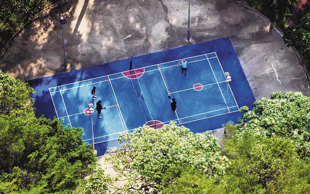 Amateur sport reveals all sorts of characters