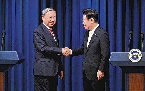 Seoul, Hanoi Pledge Deeper Ties as US Tariffs Shake Up Trade