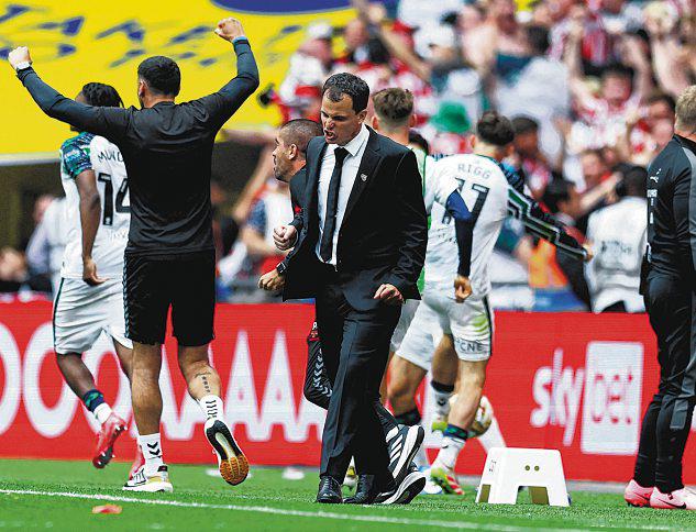 Leeds, Burnley favourites to buck relegation trend