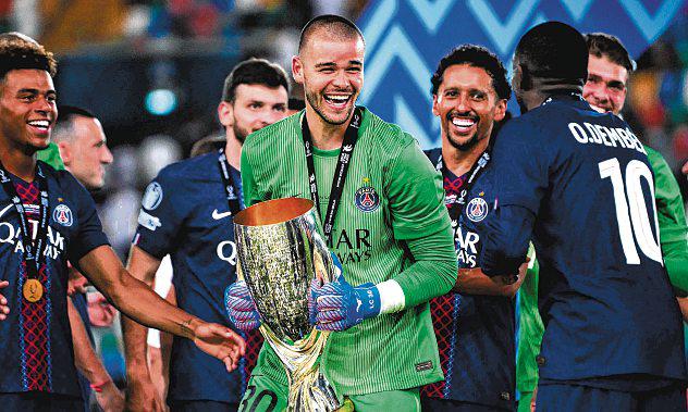 Chevalier 'shows off' on dream PSG debut