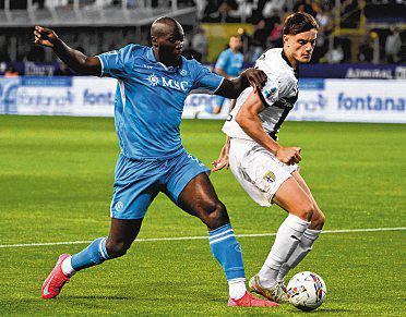 Reds' Spree Resumes With Leoni