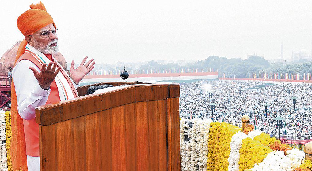 Modi Calls for India to Be More Self-Reliant Amid US Trade Conflict