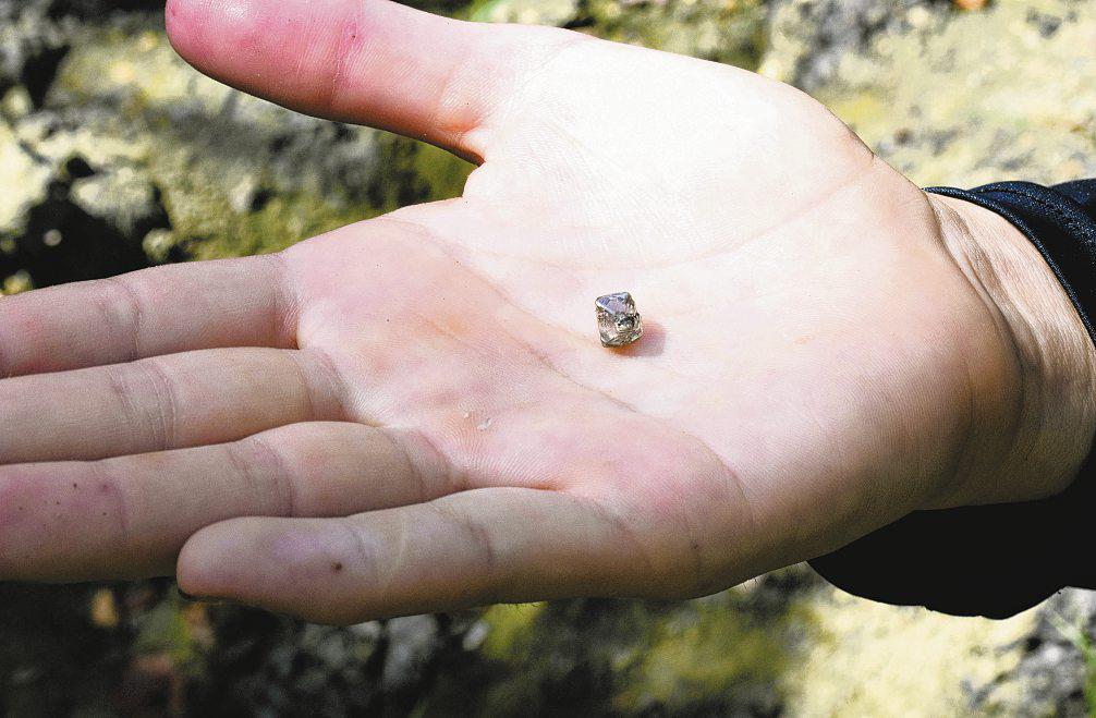 With a shovel and a dream, woman finds 2.3-carat diamond on her last day at dig