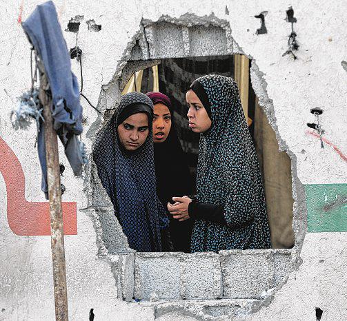 Israel in talks to resettle Palestinians from Gaza in South Sudan: Sources