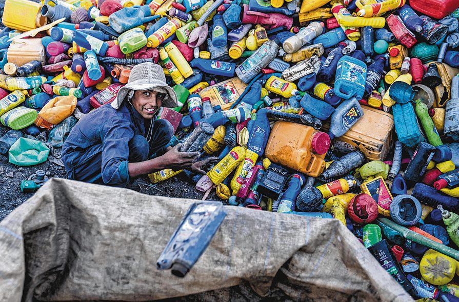 Plastics crisis grows as UN treaty talks end in failure