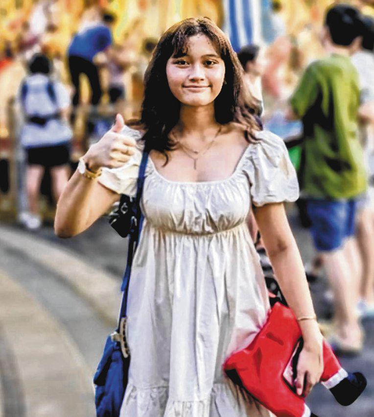 How much are young adults in Singapore spending?