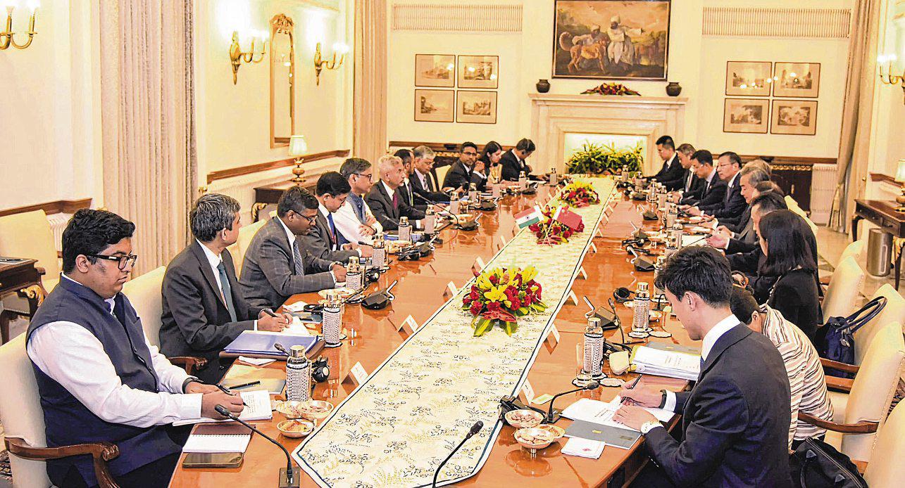 Chill in US ties prompts India to seek common ground with China