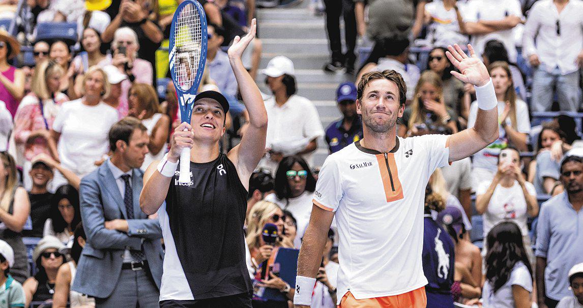 Swiatek Swans Into NY, U.S. Open Semis