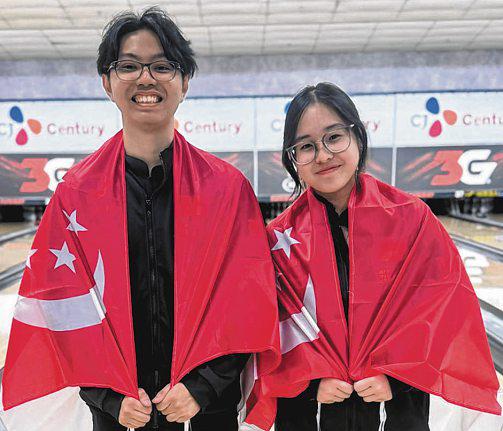 Double joy as S'pore bowlers win singles golds