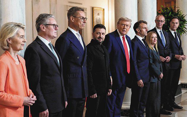 Trump Renews Threat To Impose Sanctions On Russia If No Progress In Peace Deal