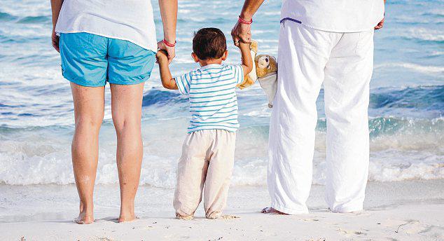 How to mix family, vacation and work